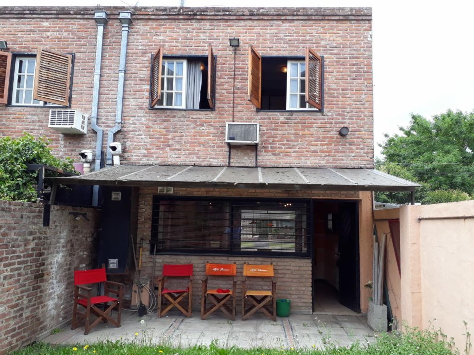Venta de Duplex, cercano a la estación de San Antonio de Padua.