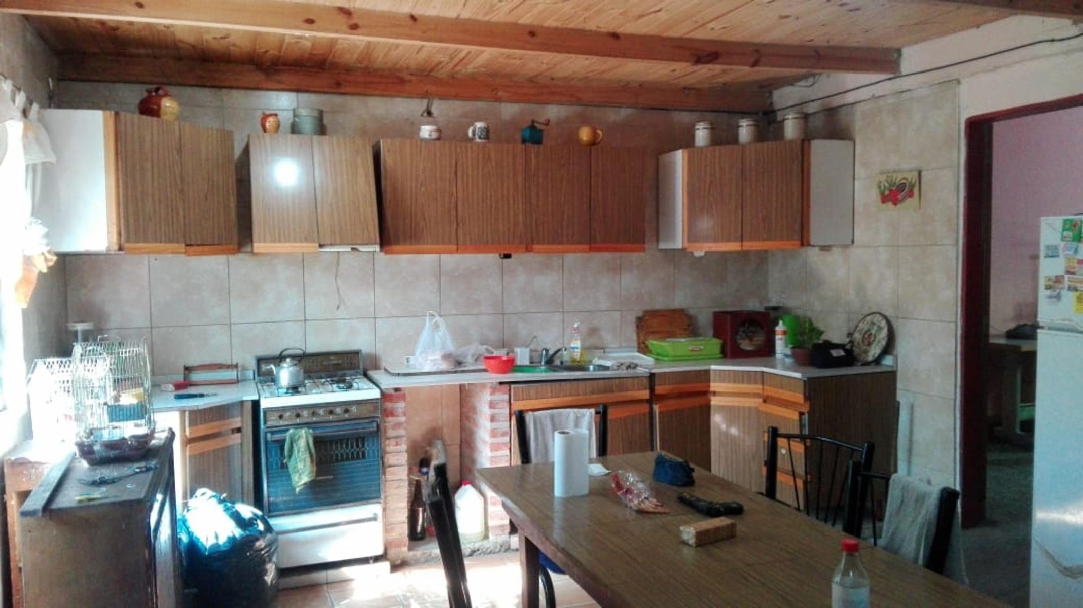 Amplia Casa en venta en Ituzaingo Norte sobre lote de 10 x 30 mts. — foto 2
