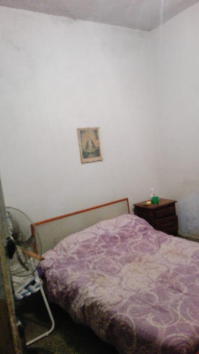 Amplia Casa en venta en Ituzaingo Norte sobre lote de 10 x 30 mts. — foto 3