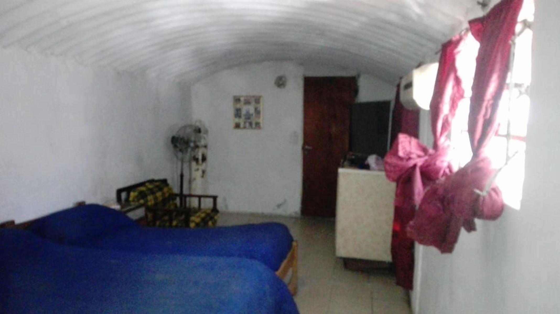 Amplia Casa en venta en Ituzaingo Norte sobre lote de 10 x 30 mts. — foto 5