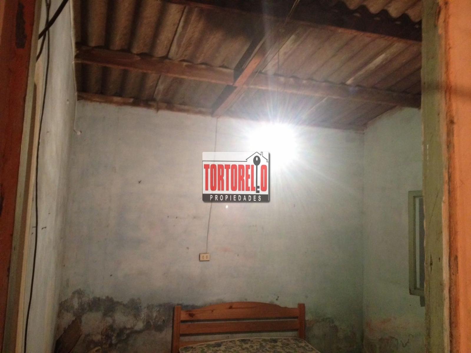 Venta de casa a reciclar, 4 ambientes, en Merlo. — foto 4