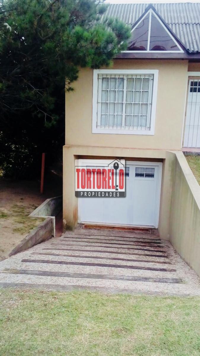 Venta en bloque. Dos propiedades sobre espectacular lote de 15 x 23.52mts. En Pinamar. — foto 2