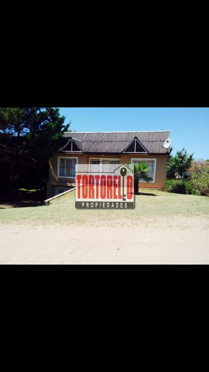 Venta en bloque. Dos propiedades sobre espectacular lote de 15 x 23.52mts. En Pinamar. — foto 5