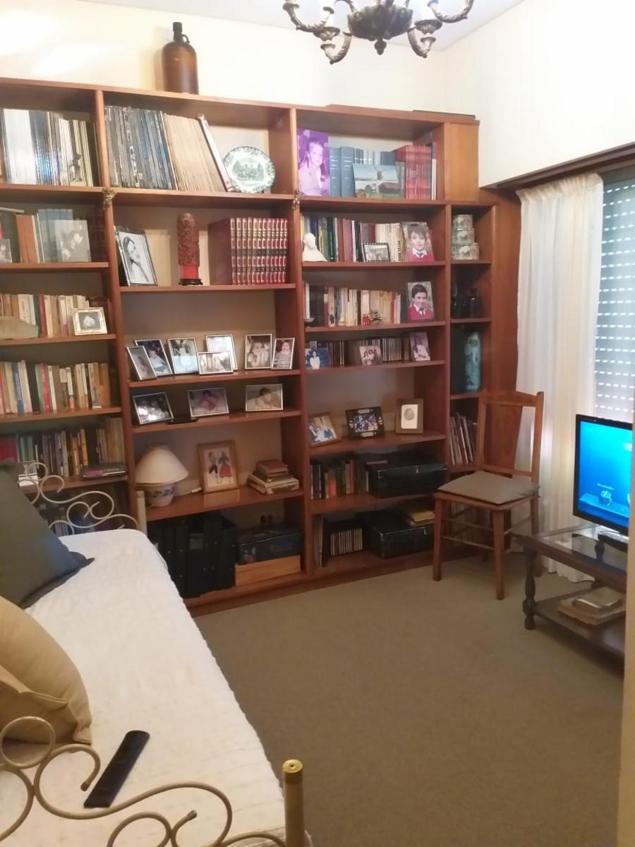 Impecable chalet en venta, 4 ambientes, a 2 cuadras de la estacion de San A. de Padua — foto 8