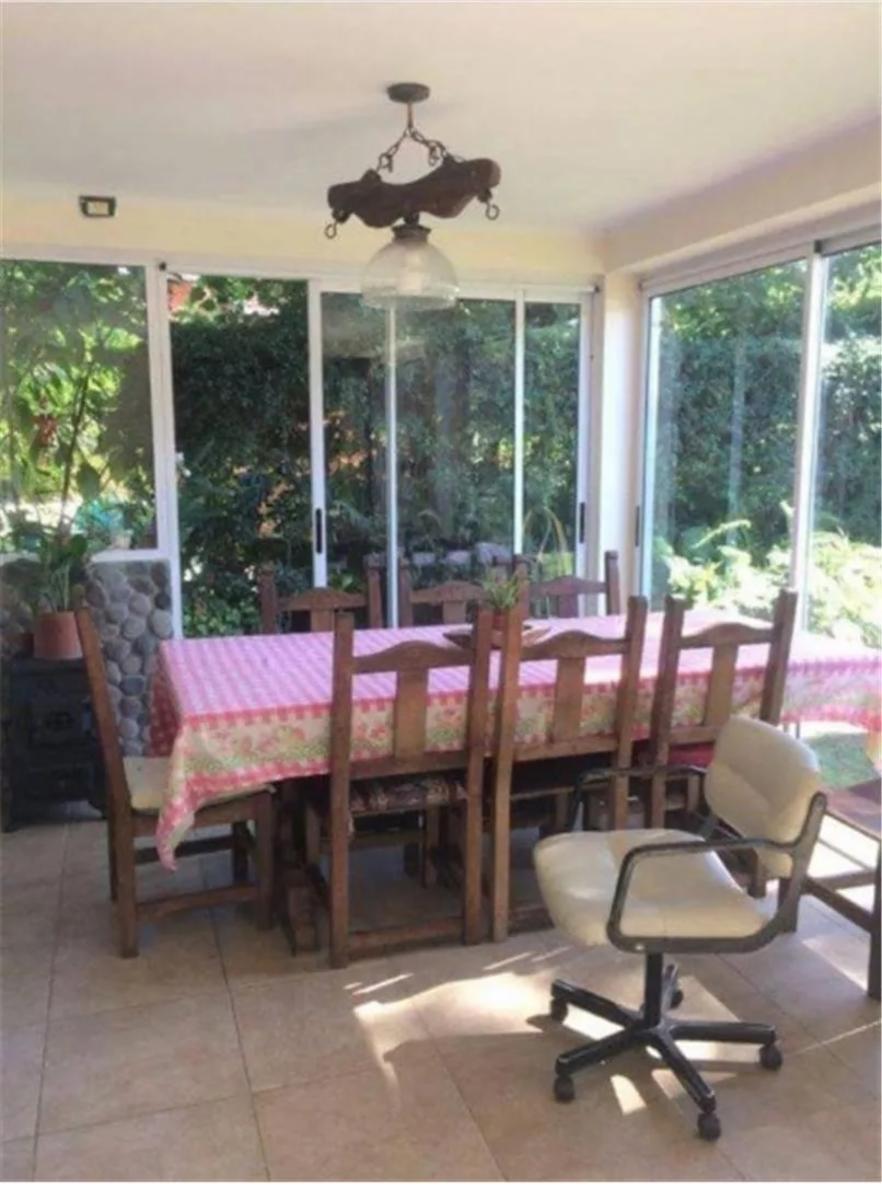 Excelente casa en Barrio Banco Provincia — foto 2