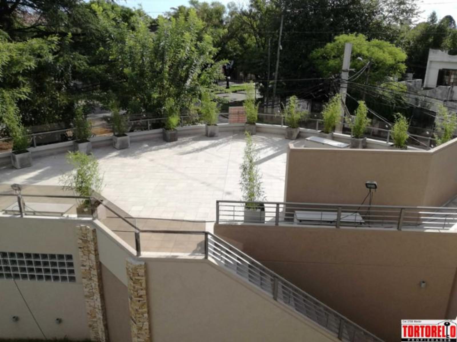 Edificio de categoría, Bv. Evita esquina Rivadavia, Moreno, exclusivas unidades. — foto 4