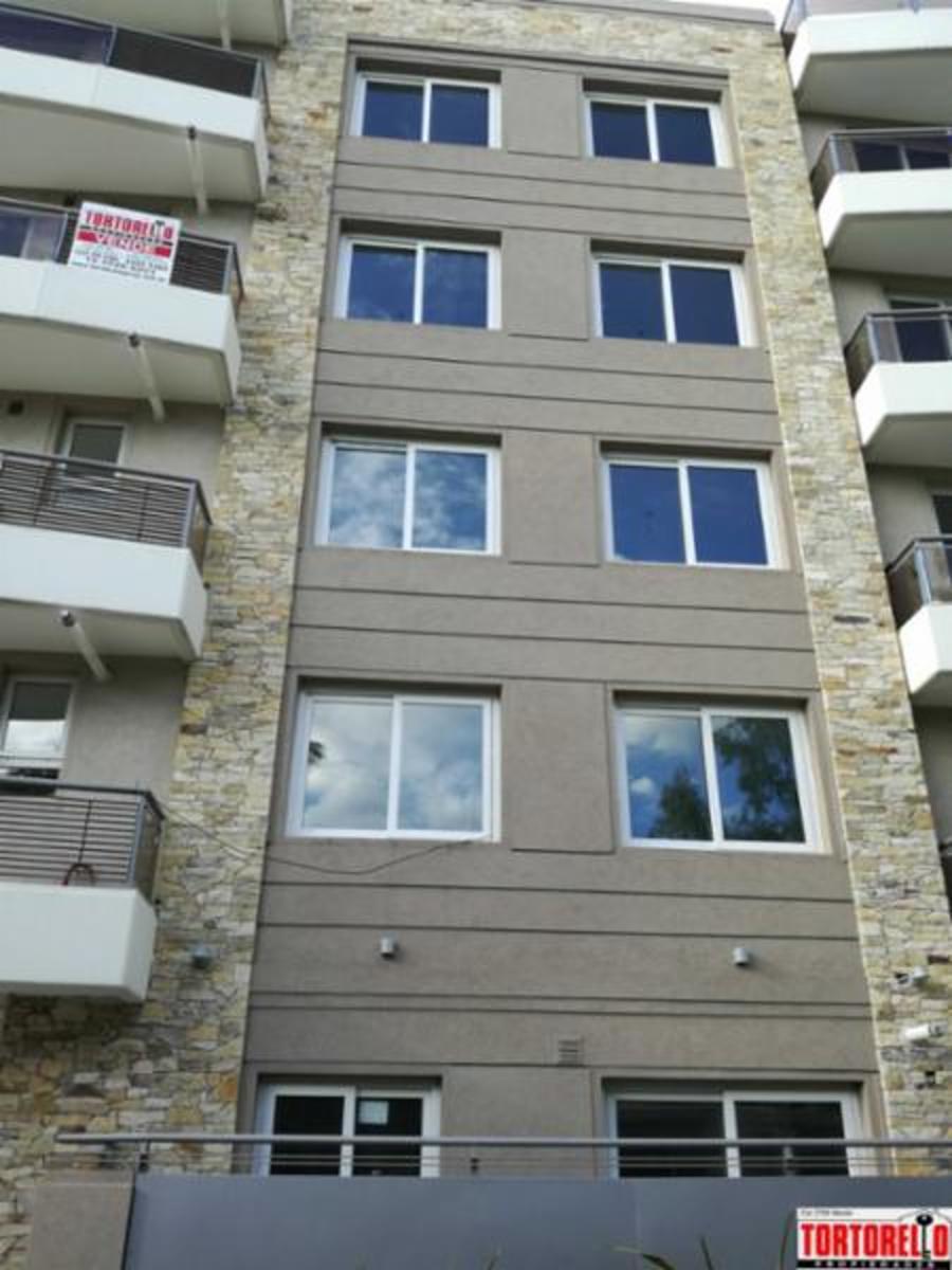 Edificio de categoría, Bv. Evita esquina Rivadavia, Moreno, exclusivas unidades. — foto 9