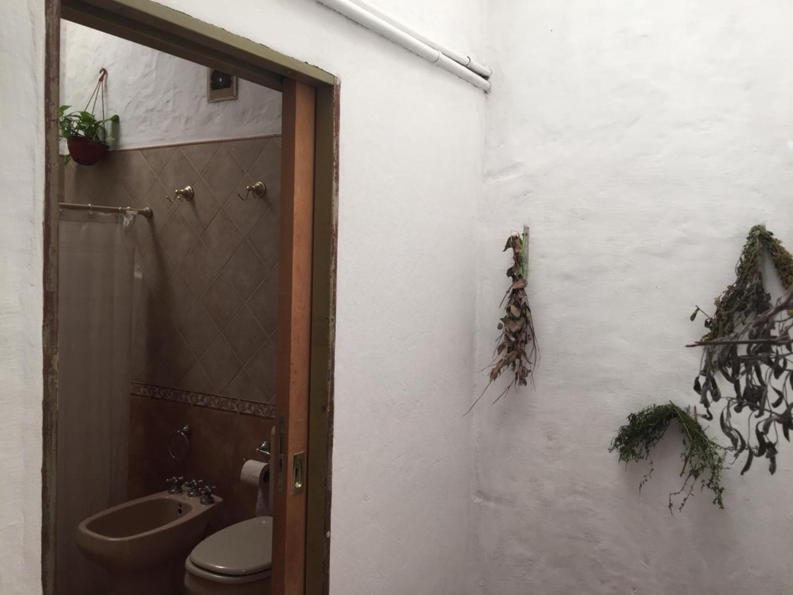 Venta de Casa 4 AMBIENTES, Ituzaingó.