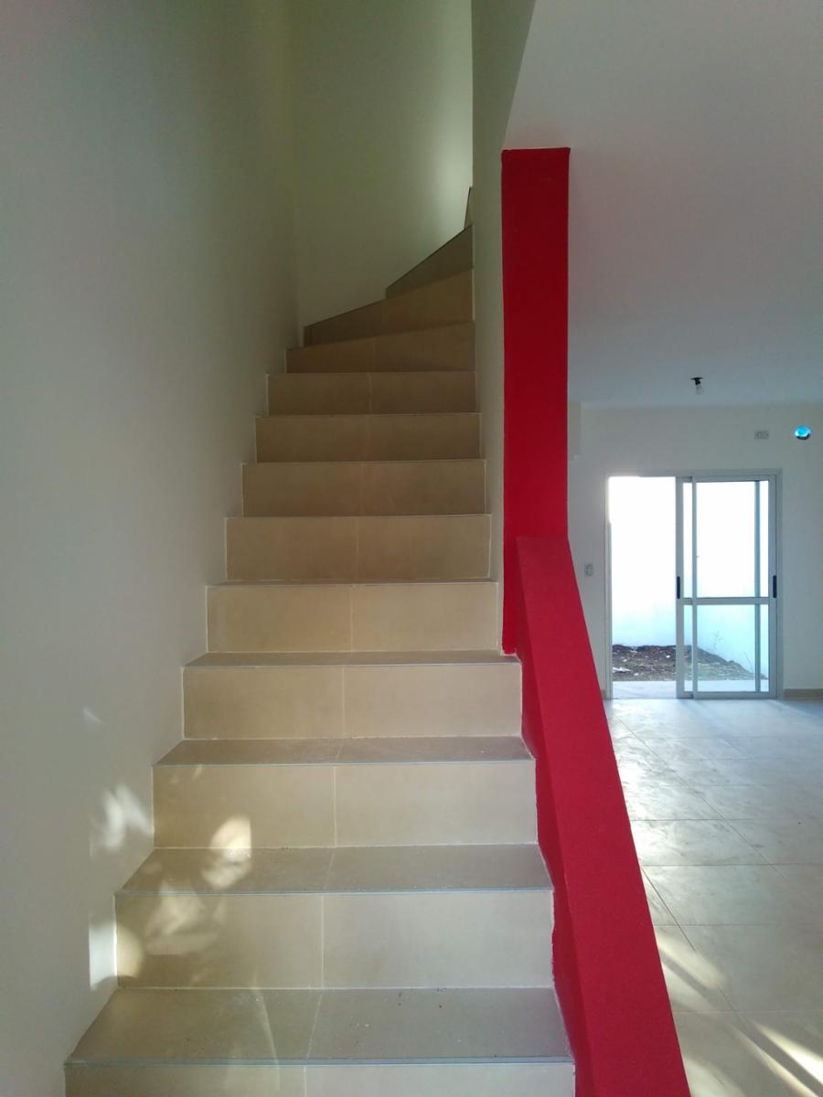 Excelente complejo de duplex a estrenar a 6 cuadras de la estacion de Ituzaingo — foto 9