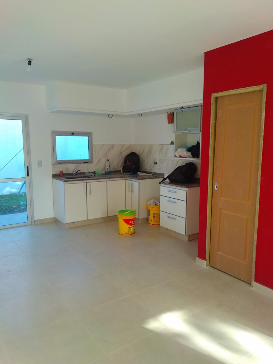 Excelente complejo de duplex a estrenar a 6 cuadras de la estacion de Ituzaingo — foto 15