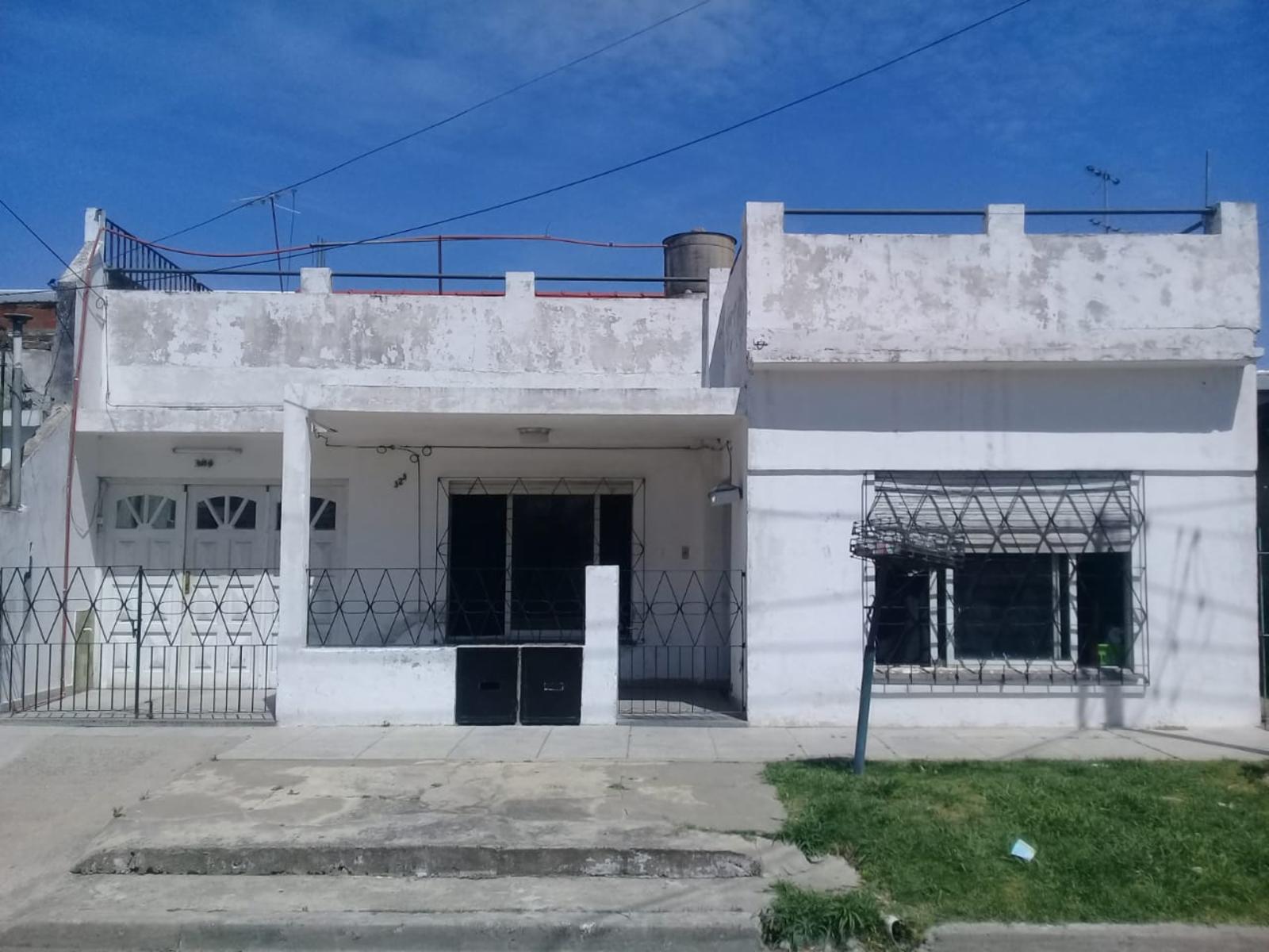Venta de Casa de 3 ambientes, Villa Luzuriaga ,La Matanza.