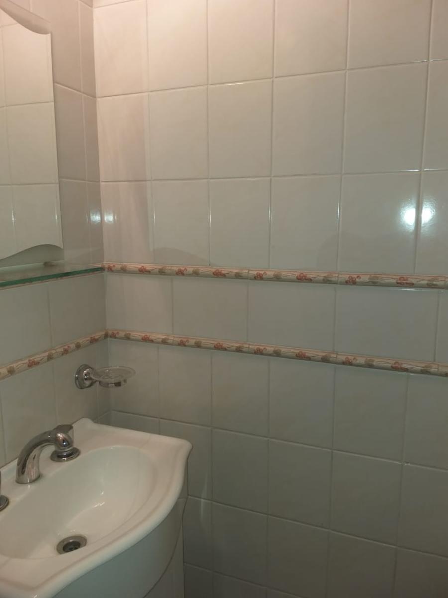 Casa en venta de 3 Ambientes con cochera. En Moreno. — foto 11