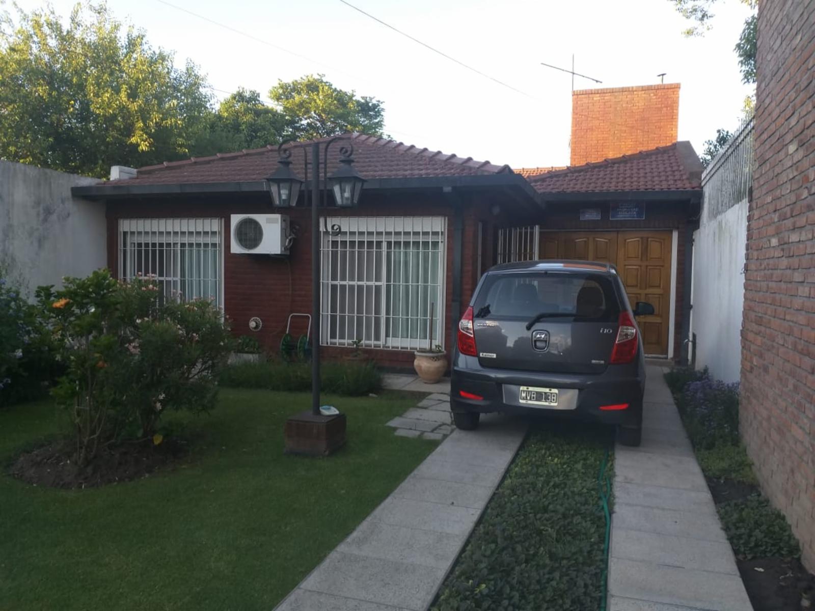 Casa en venta de 3 Ambientes con cochera. En Moreno. — foto 12