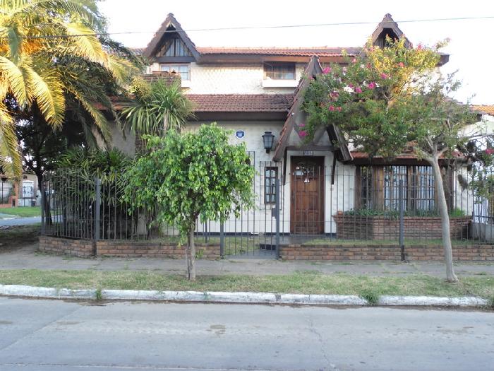 Casa en Venta en Las Naciones, Ituzaingó, Buenos Aires — foto 2