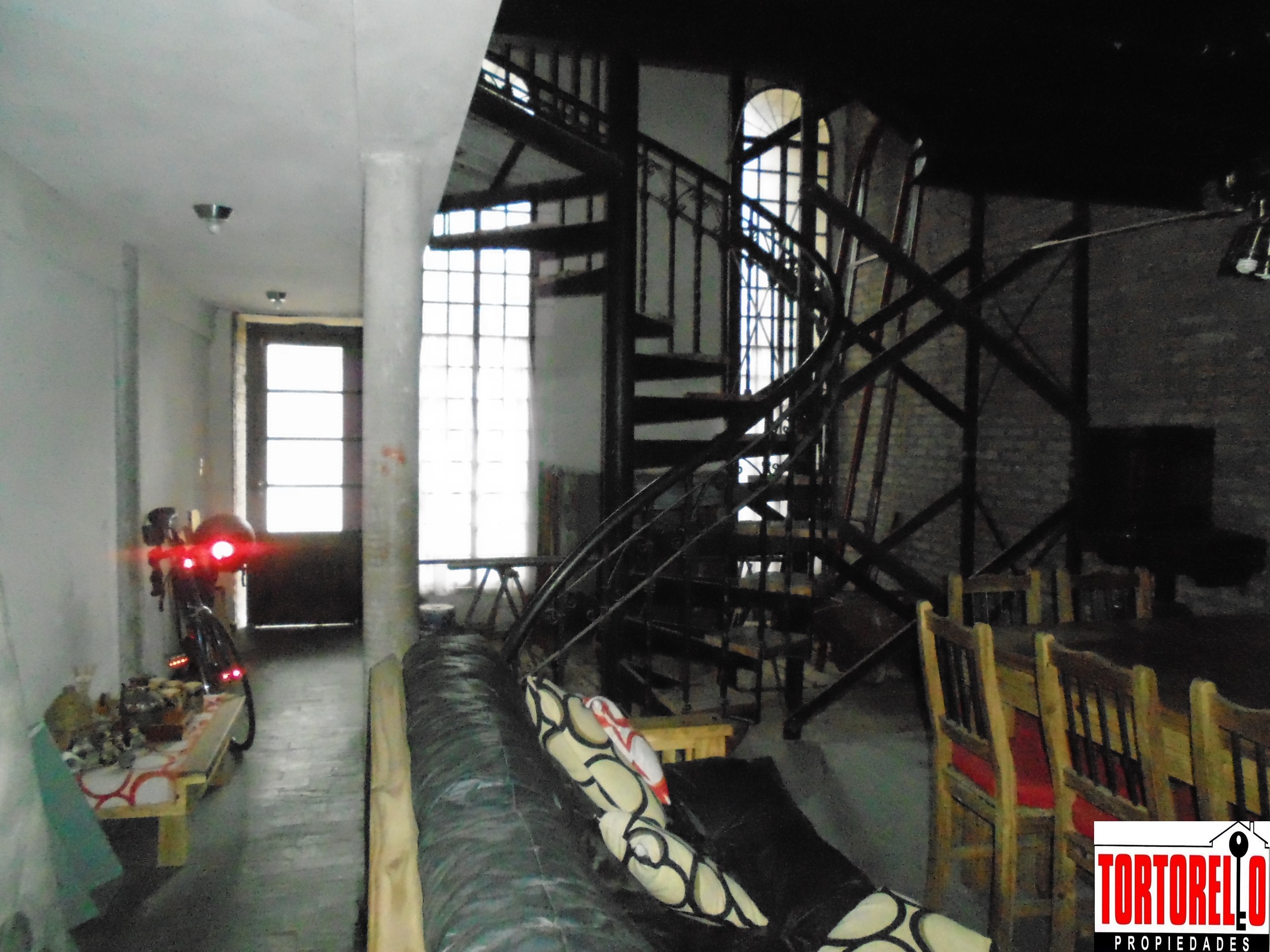 Casa en venta de 4 ambientes sobre gran lote, San Antonio de Padua, lado norte. — foto 3