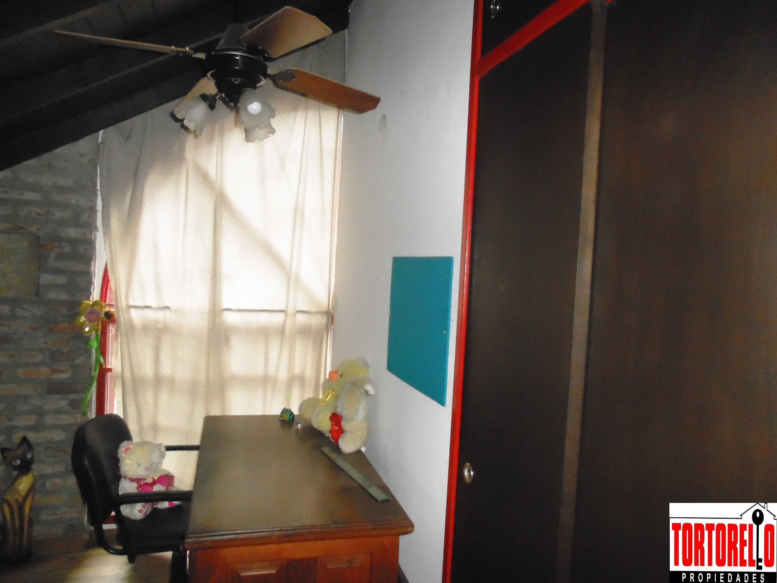 Casa en venta de 4 ambientes sobre gran lote, San Antonio de Padua, lado norte. — foto 9