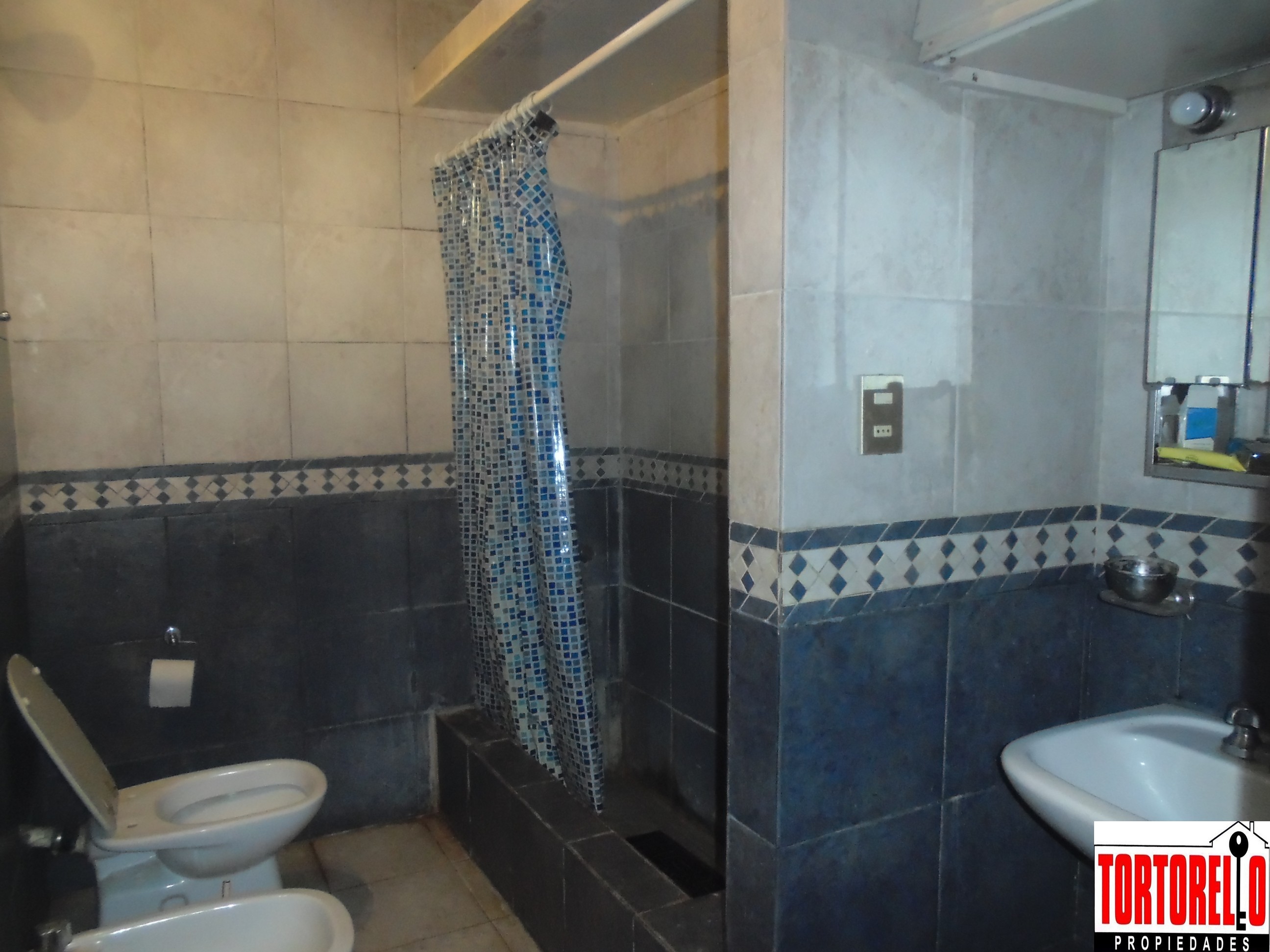 Chalet en venta 3 ambientes, Ituzaingo Sur, a 10 cuadras de la estación de San A. de Padua. Sobre 2 lotes. — foto 5
