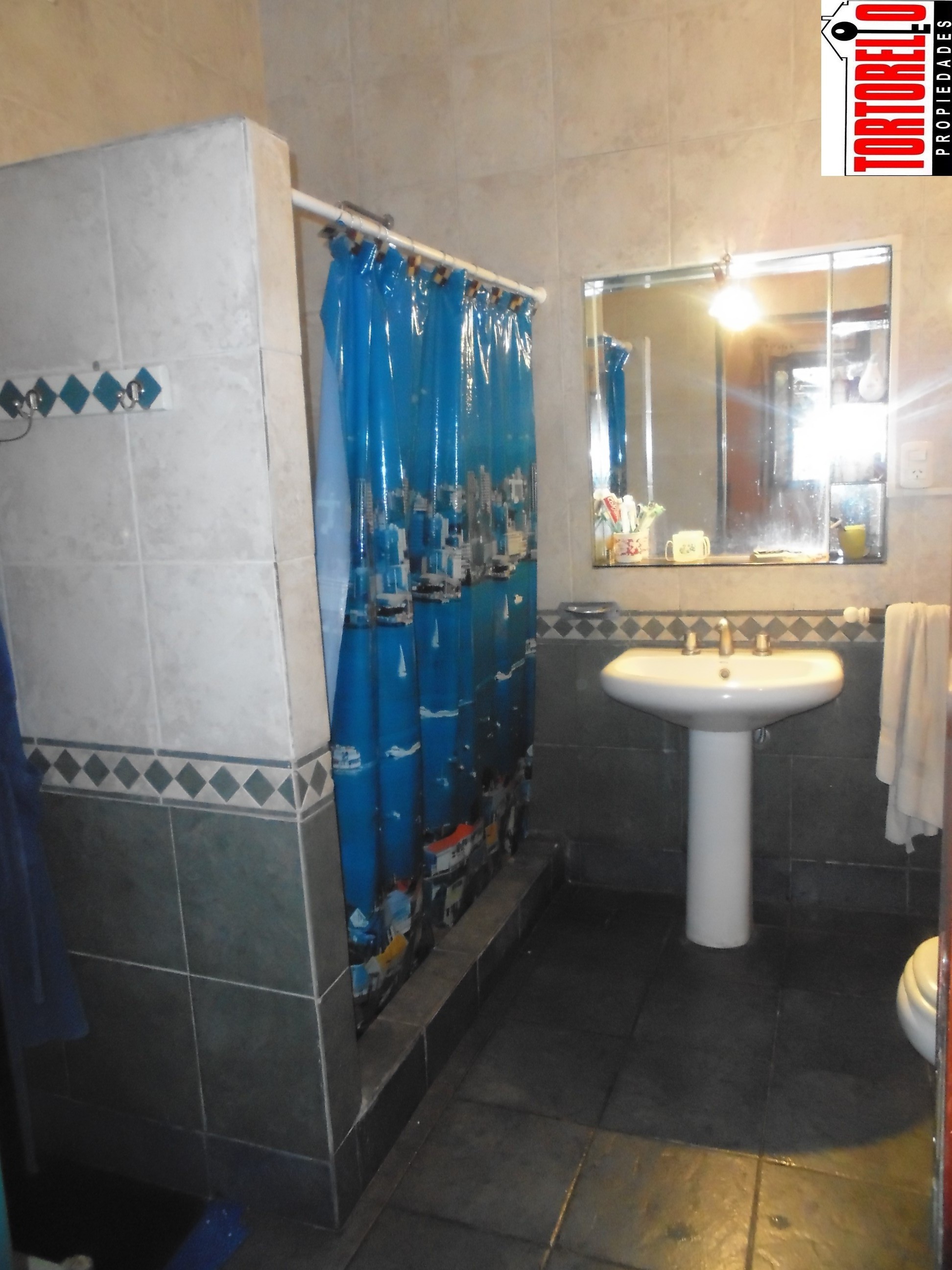 Chalet en venta 3 ambientes, Ituzaingo Sur, a 10 cuadras de la estación de San A. de Padua. Sobre 2 lotes. — foto 12