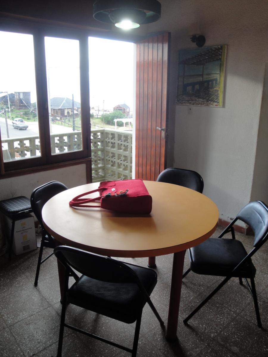 Departamento sobre Avenida Costanera, San Bernardo, bajas expensas.- HORARIO DE ATENCION: Lunes a viernes 9.30 a 16 hs.-
TELEFONOS: 4658-7408 Y 4464-4754 O AL 15-3559-5485 WWW.INMOBERTOLOTTI.COM.AR