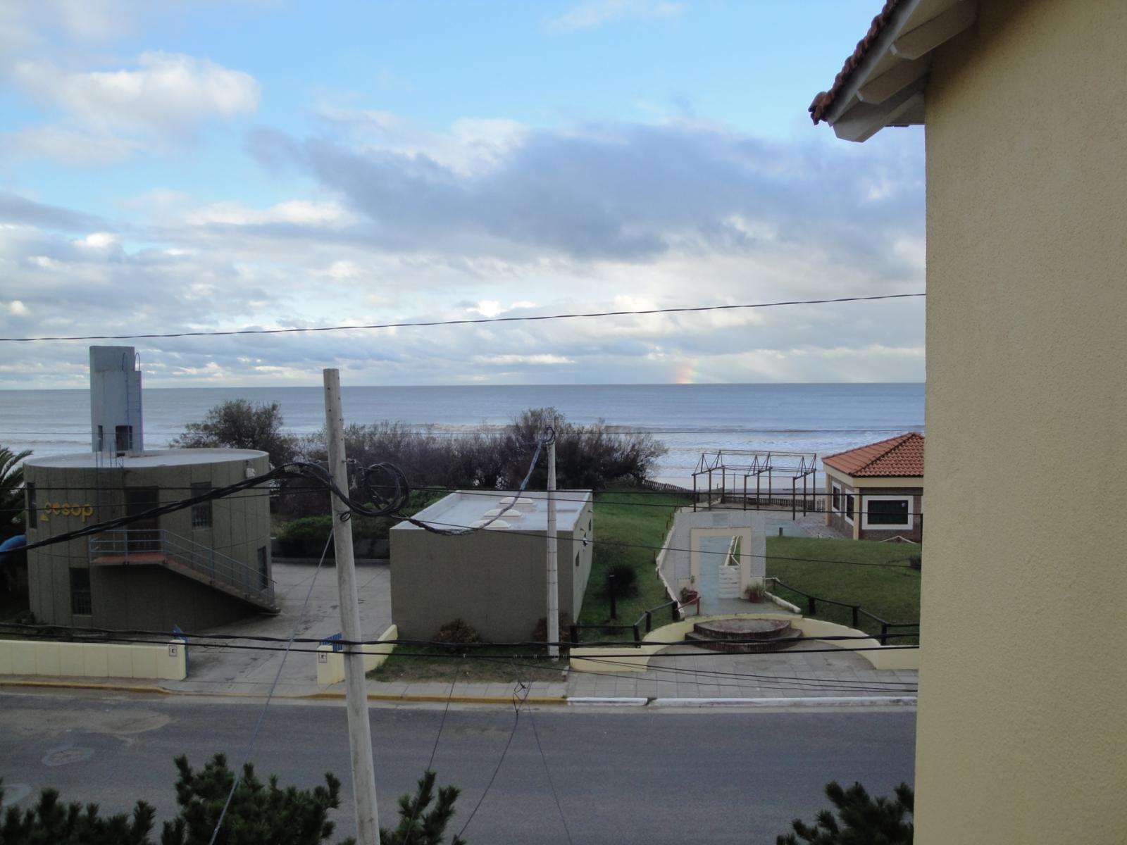 Departamento sobre Avenida Costanera, San Bernardo, bajas expensas.- HORARIO DE ATENCION: Lunes a viernes 9.30 a 16 hs.- TELEFONOS: 4658-7408 Y 4464-4754 O AL 15-3559-5485 WWW.INMOBERTOLOTTI.COM.AR — foto 12