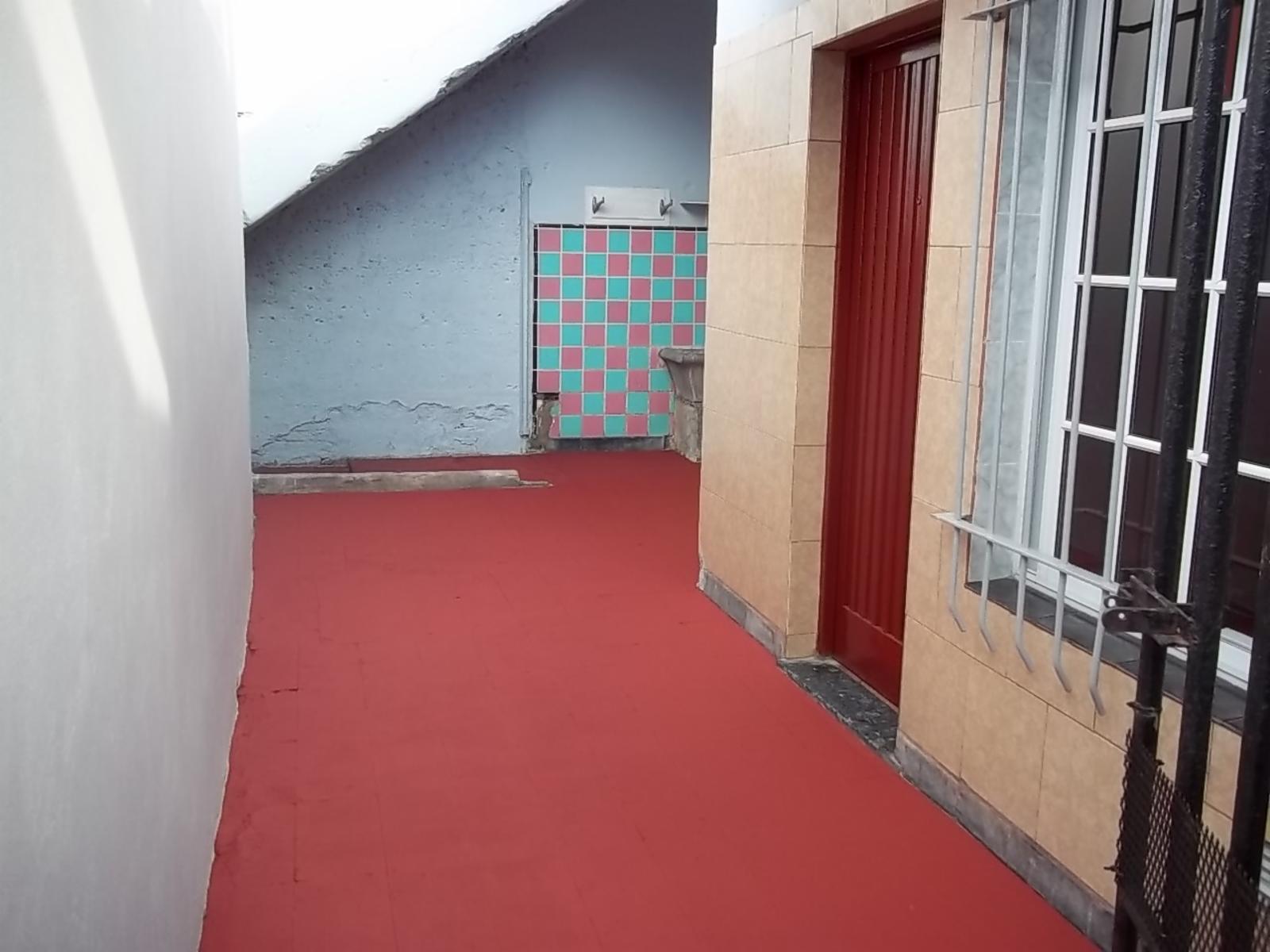 DEPARTAMENTO TIPO CASA 2 AMBIENTES EN ALQUILER ISIDRO CASANOVA. - 2