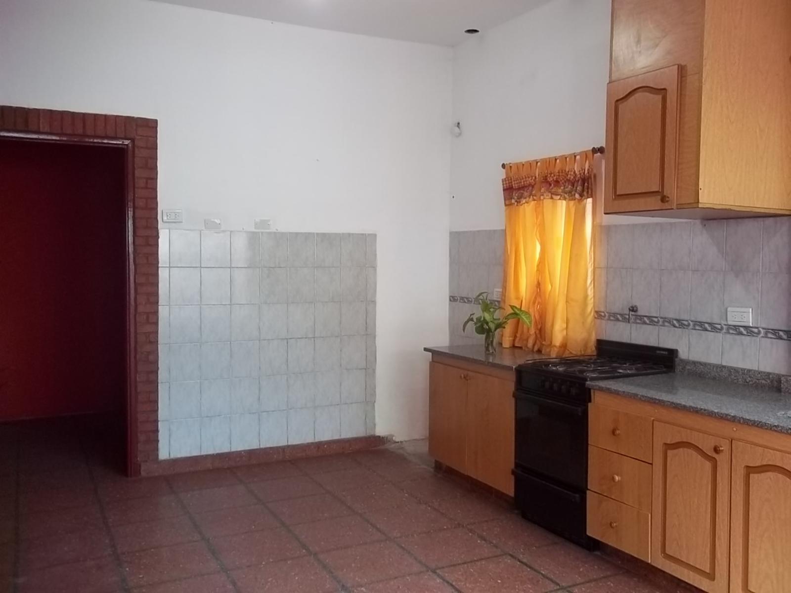 DEPARTAMENTO TIPO CASA 2 AMBIENTES EN ALQUILER ISIDRO CASANOVA. - 5