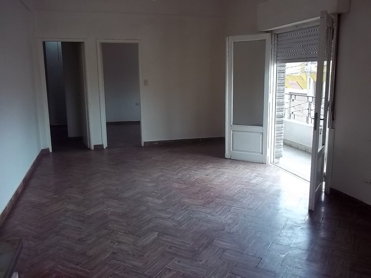 Alquiler departamento 3 ambientes La Tablada. - 2