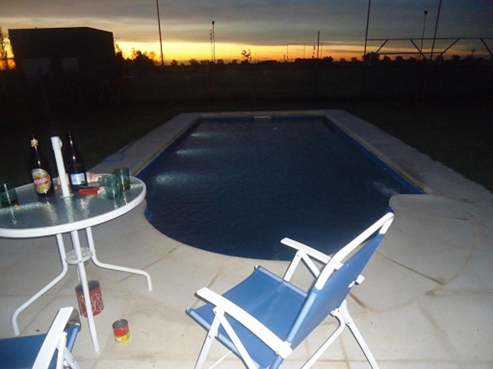 EXELENTE CASA QUINTA CON PILETA C/PARQUE- ¡¡HERMOSA - 2