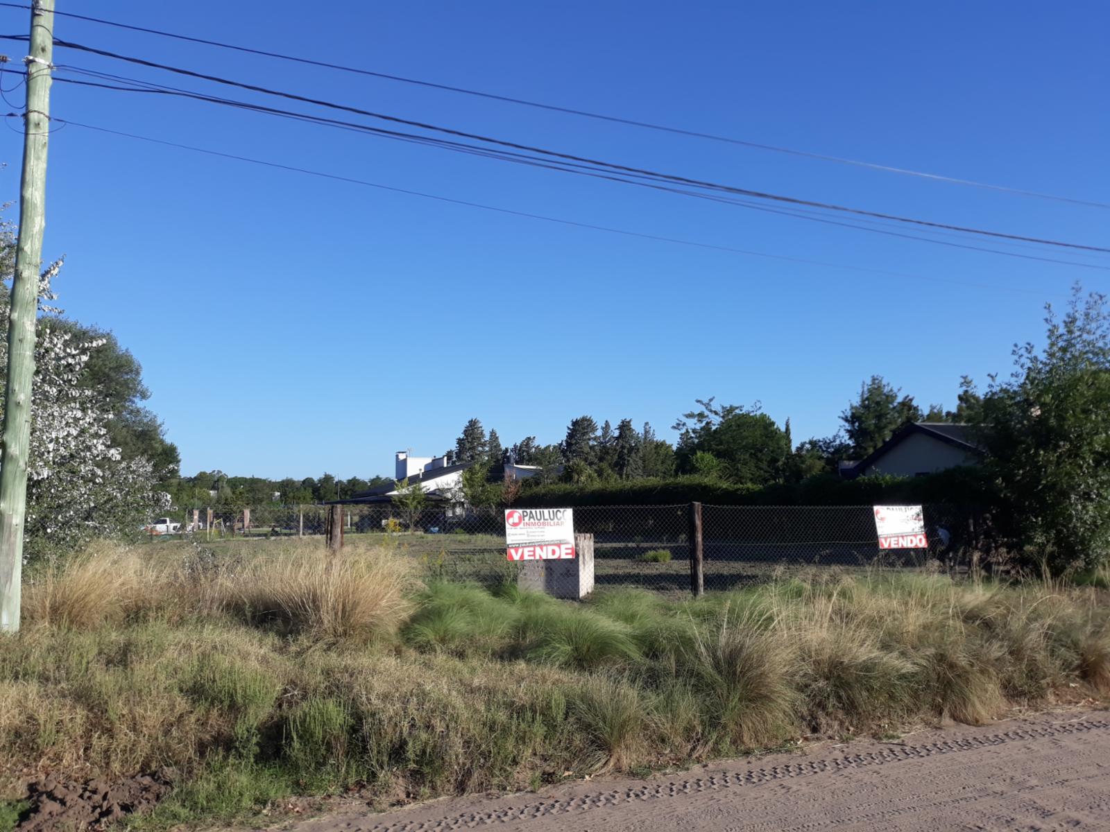 TERRENO MUY BUENO ZONA RESIDENCIAL SUR MEDIDAS 27 X 50 - 1