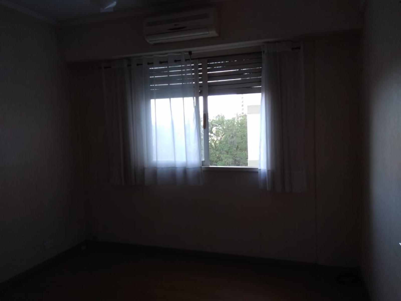 Vendo Dpto. frente Estación Temperley. Calle 14 de Julio 10. Son 3 ambientes. EXCELENTES. — foto 4