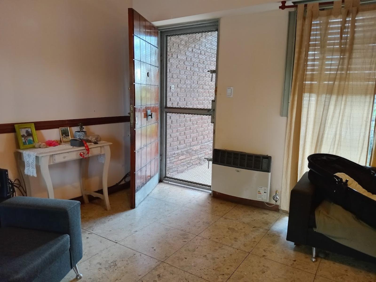 Casa en Venta en Villa de Mayo,sobre avenida. Ideal emprendimiento. 900 mts de lote — foto 12