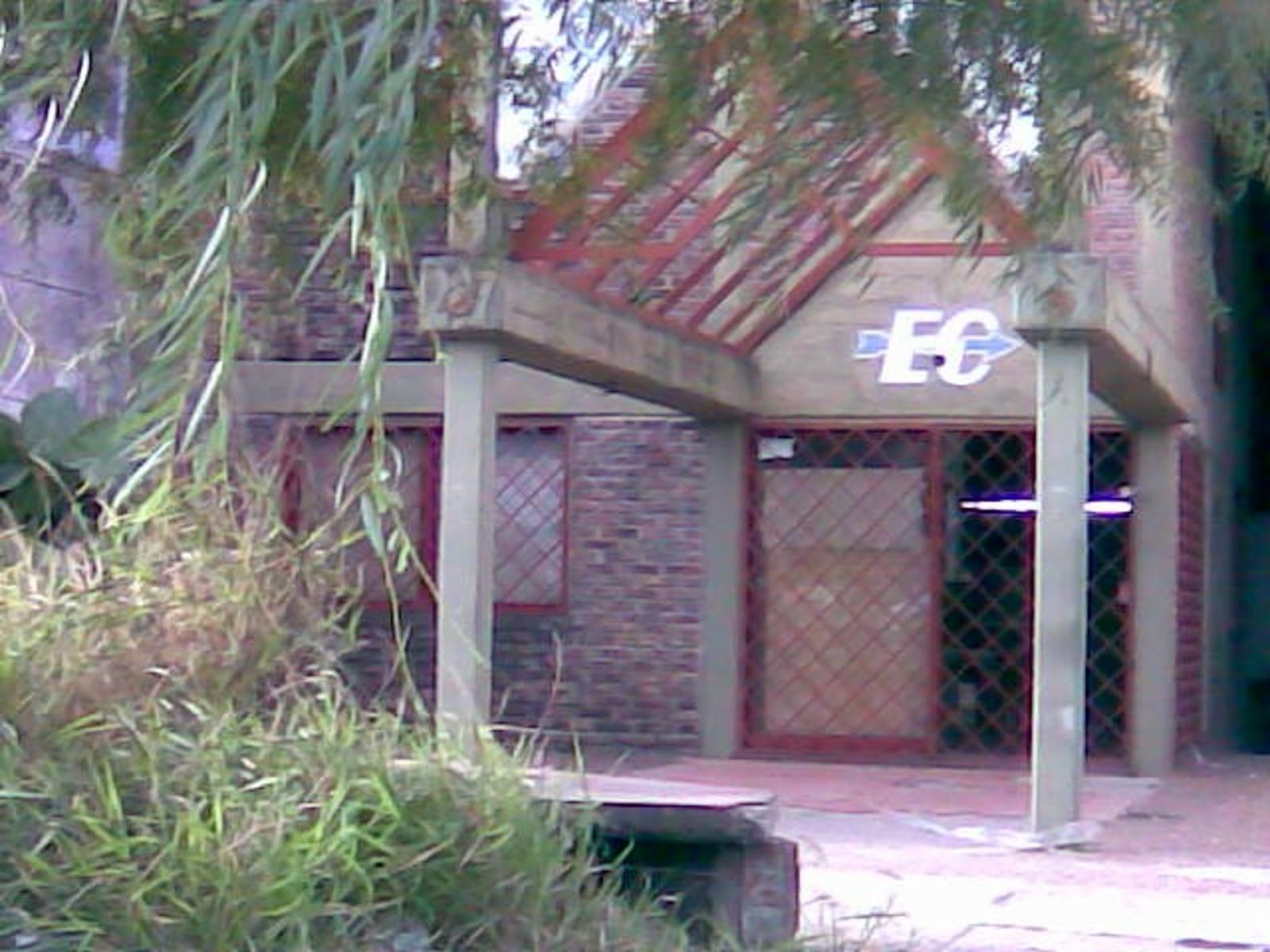 IMPORTANTE GALPÓN CON OFICINAS Y PLAYA DE MANIOBRAS - 3