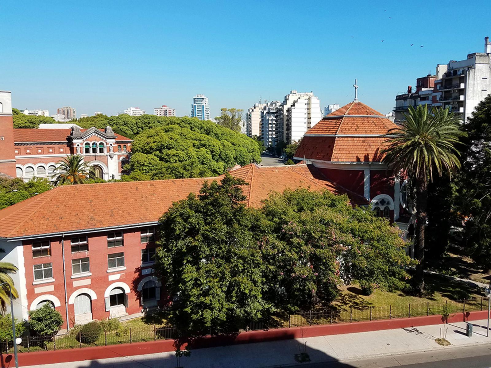 Maravilloso 5 amb de 228 m2 fte a Parque Centenario c/ cochera - Diseño, calidad, confort y categoría