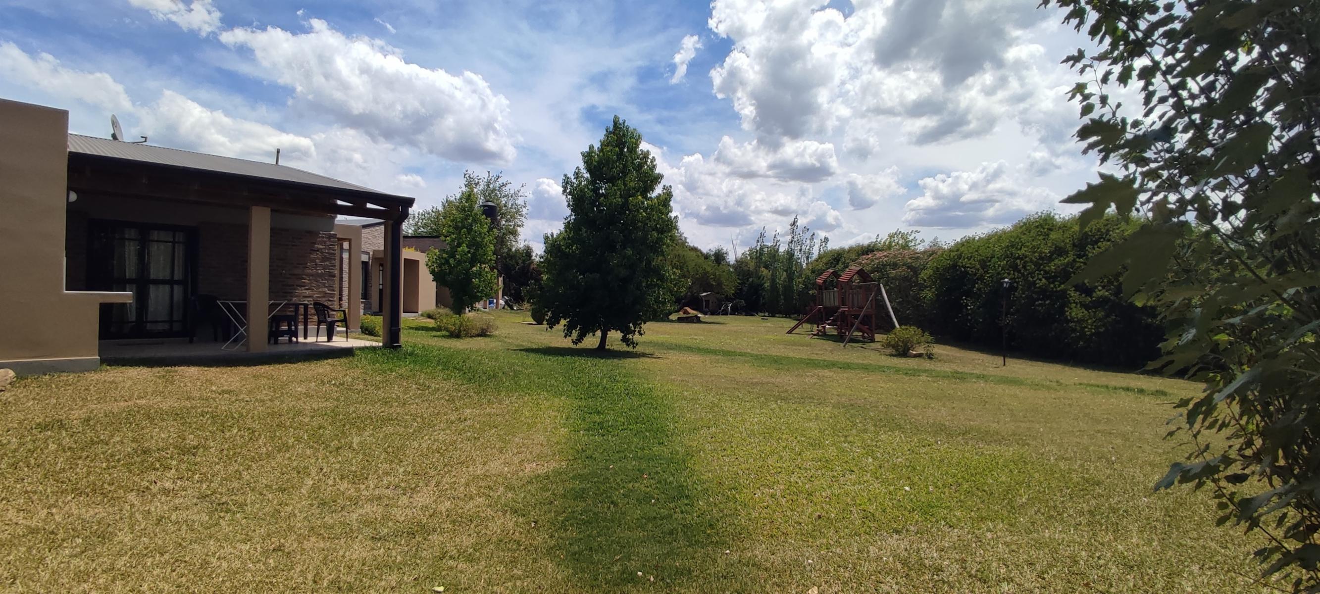 MUNAY KI - Hermoso complejo de bungalows en amplio predio parquizado en zona turística - 3