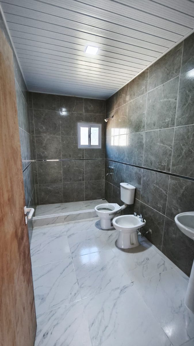 Hermosa vivienda a estrenar San José (ER) - 13