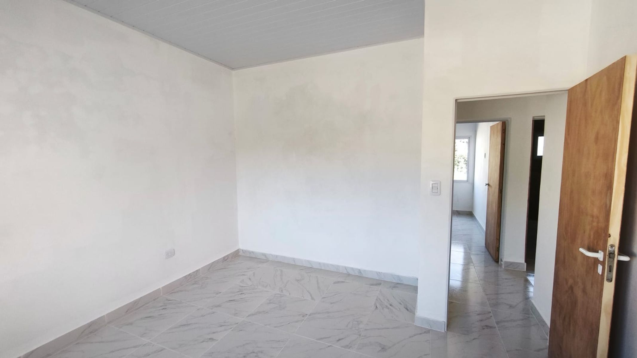 Hermosa vivienda a estrenar San José (ER) - 18