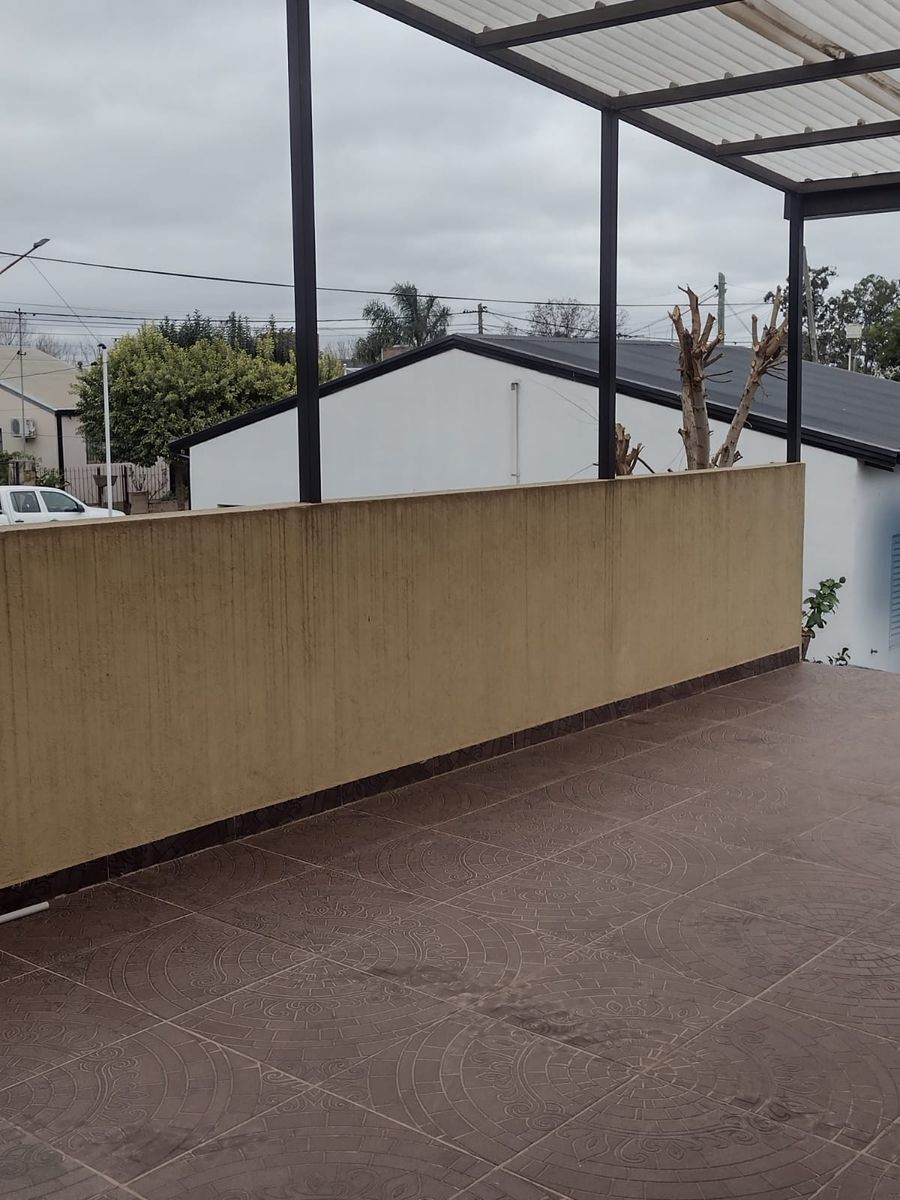 Hermosa Vivienda Familiar - San José (ER) — foto 3
