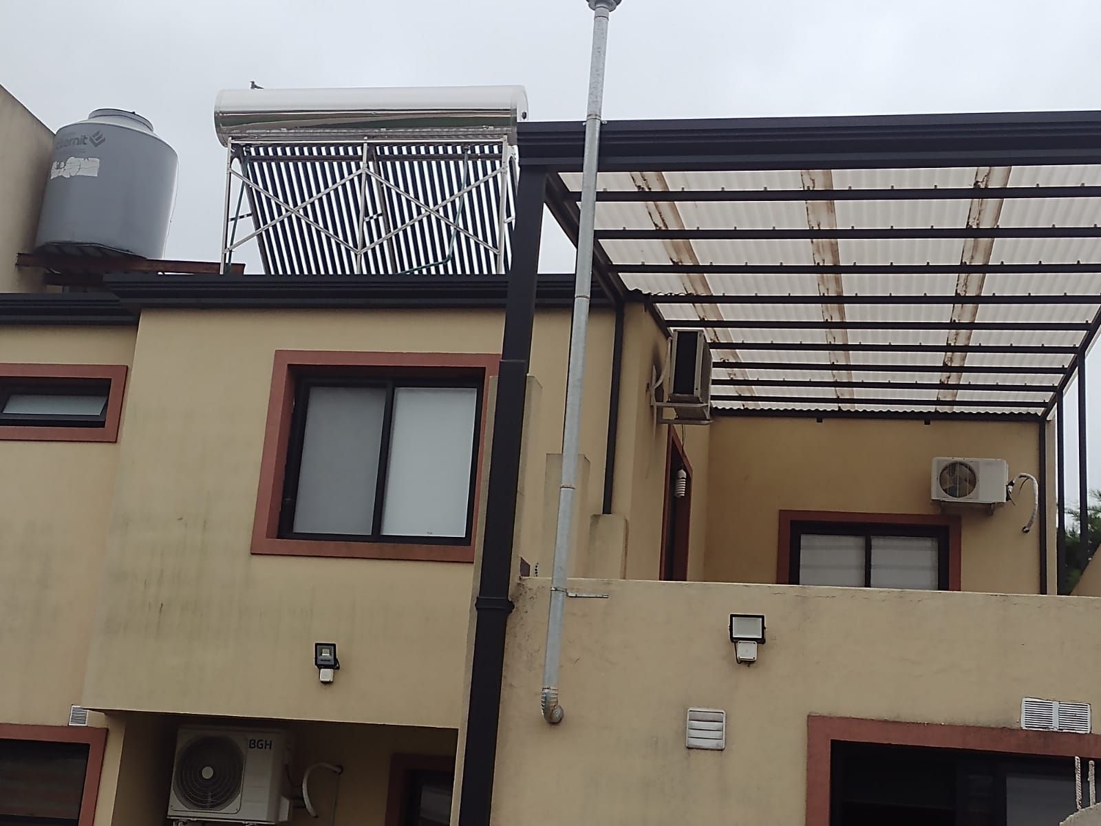 Hermosa Vivienda Familiar - San José (ER) — foto 15