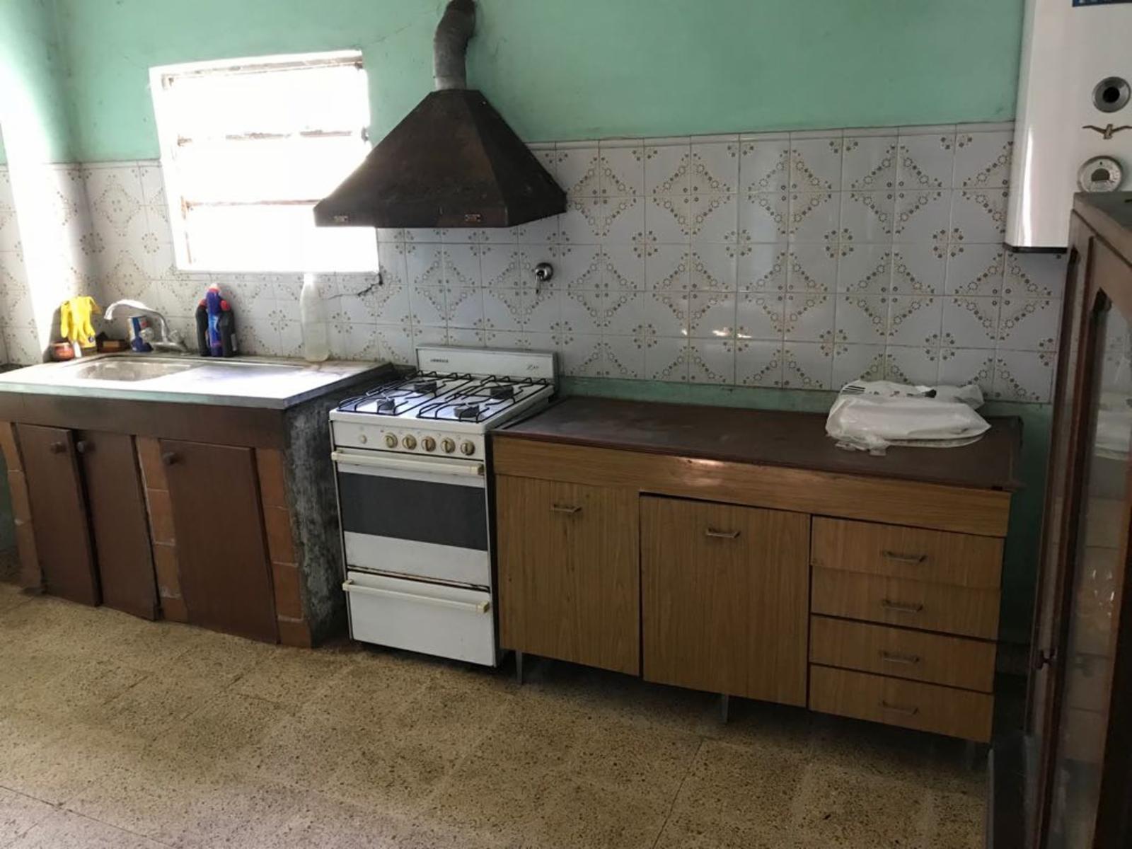 VENDO CASA CON LOCALES CENTRO PASO DEL REY — foto 10