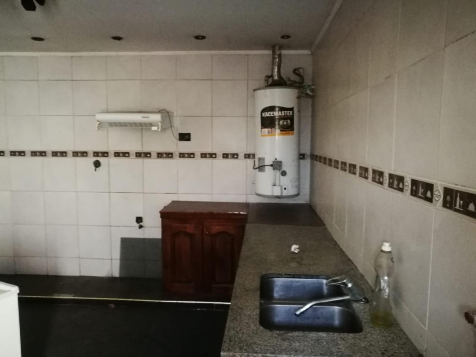 Vendo casa en Paso del Rey con habitación de paredes acusticas para sala de ensayo o estudio de grabacion — foto 4