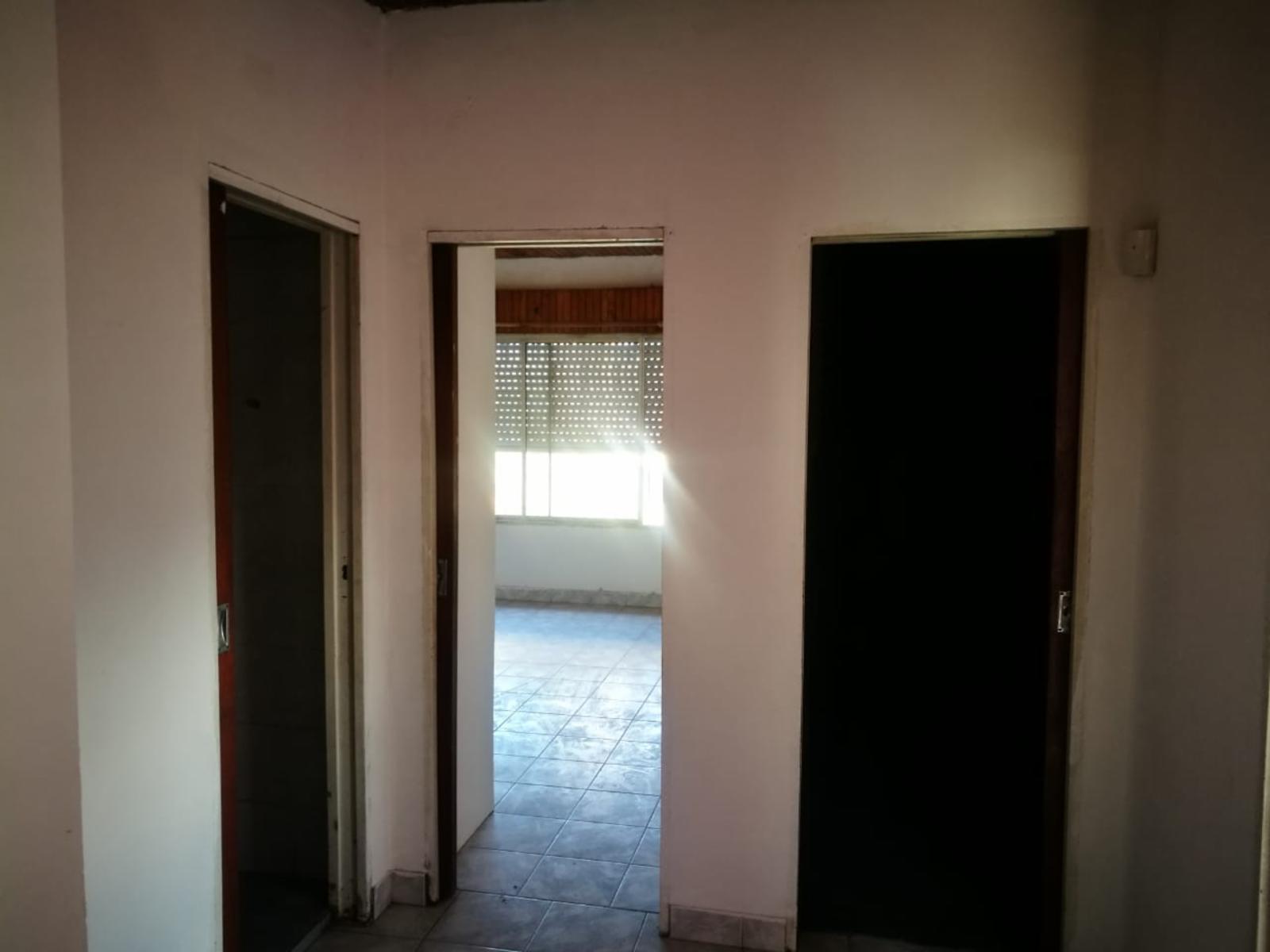 Vendo casa en Paso del Rey con habitación de paredes acusticas para sala de ensayo o estudio de grabacion — foto 7