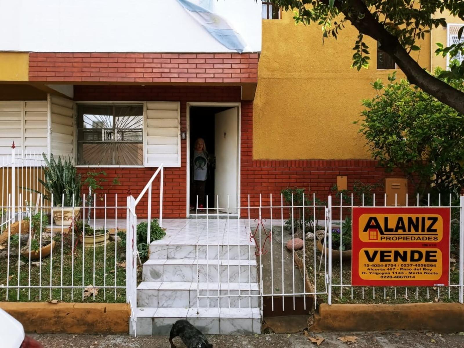 OPORTUNIDAD VENDO DUPLEX EN BARRIO POLICIAL PADUA