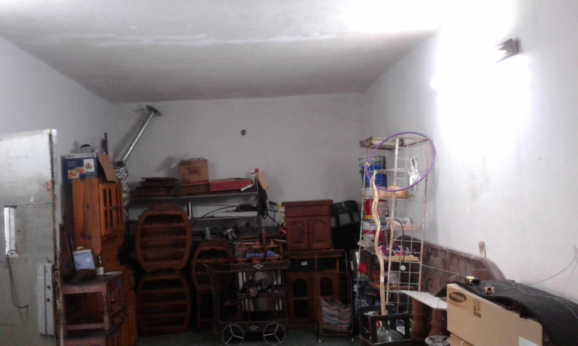 EXCELENTE CASA MULTIFAMILIAR ABAJO CASA DE 3 AMB. CON LOCAL ,ARRIBA 2 DPTOS.3 AMB. Se escuchan ofertas — foto 4