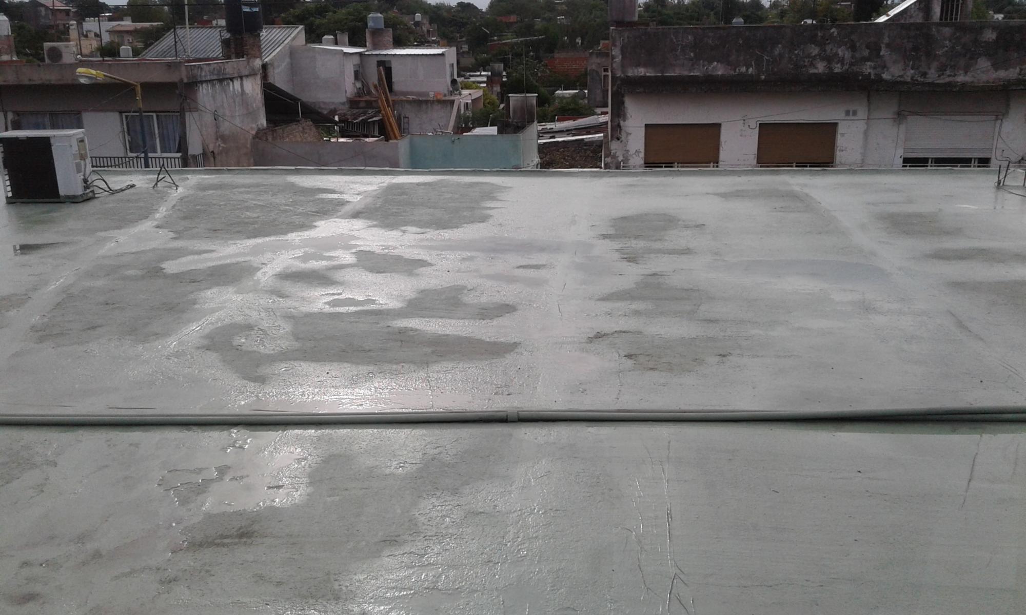 EXCELENTE CASA MULTIFAMILIAR ABAJO CASA DE 3 AMB. CON LOCAL ,ARRIBA 2 DPTOS.3 AMB. Se escuchan ofertas — foto 8