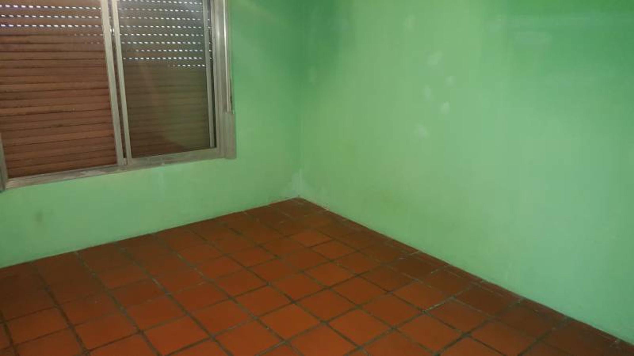 Billinghurst casa multifamiliar,local y 3 propiedades de 3 ambientes venta en block 130.000 l/g conversable — foto 11