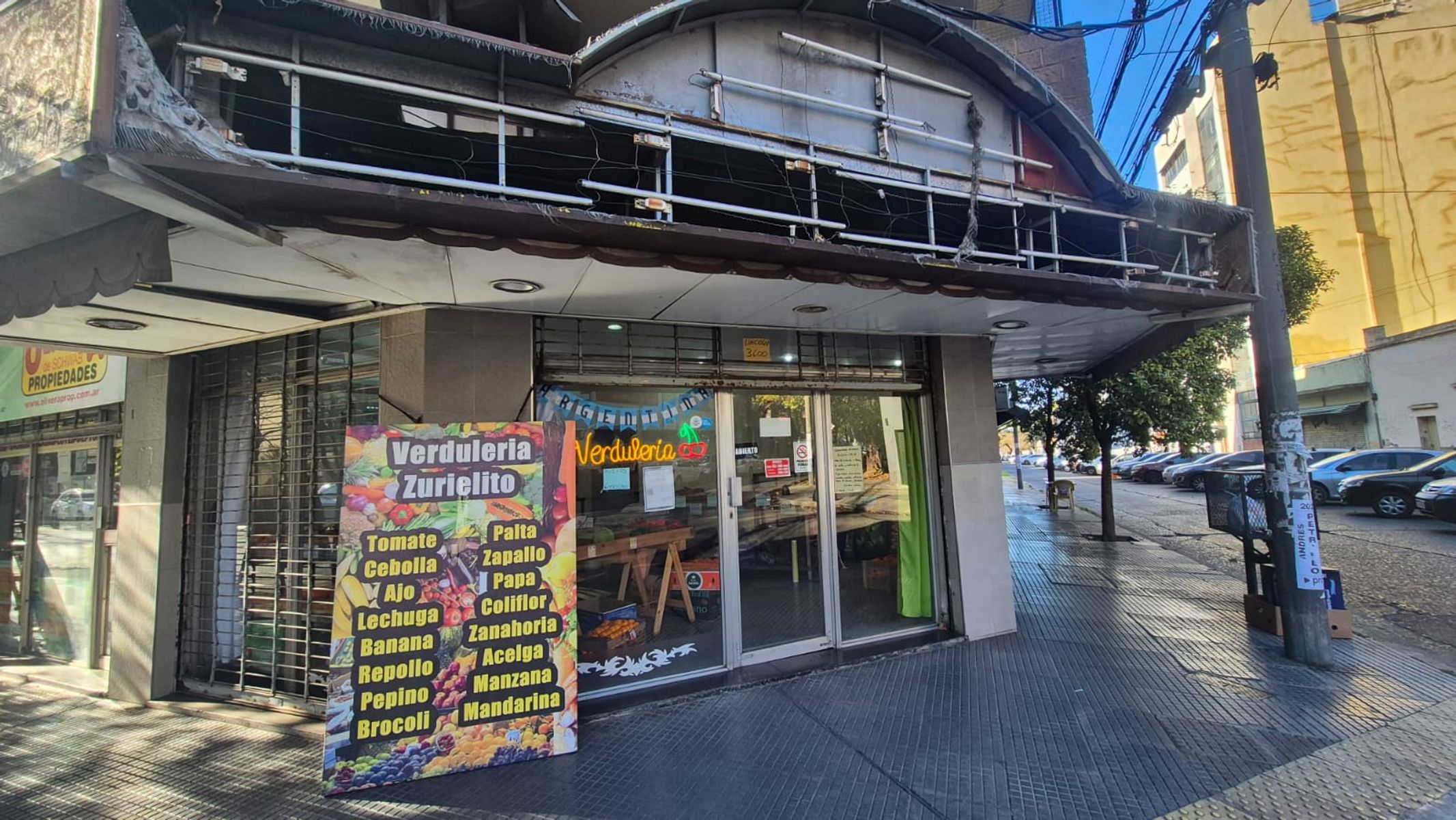 Local comercial en esquina estratégica - 5