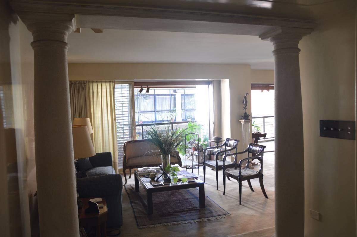 RECOLETA - Piso de Catg. Viv. 24hs. 2 Cocheras Fijas, Baulera, Balcon Aterrazado 3 Dorm (1 en suite), Gran Cocina, 2 Dependencias. — foto 7