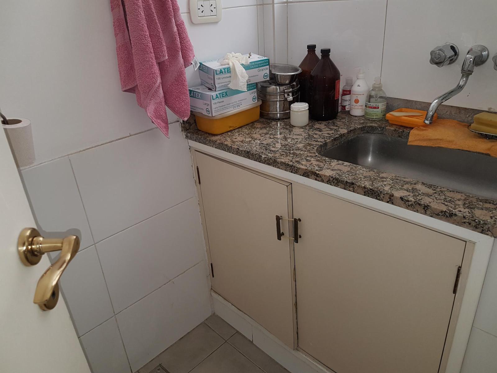 VENTA DEL INMUEBLE CON EL FONDO DE COMERCIO - BOTANICO - Armenia 2300 - Duplex 2 Pisos Consultorios/vivienda — foto 5