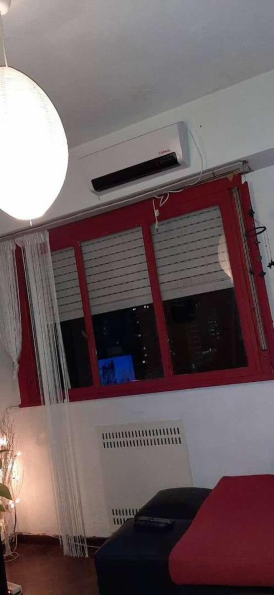 2 AMBIENTES 45 M2 C.A.B.A OPORTUNIDAD, INVERSIÓN CON RENTABILIDAD MENSUAL / Permuta por departamento en LA PLATA 2 ambientes casco urbano. (valor publicado a modo figurativo NO INFORMATIVO CONSULTE) — foto 2