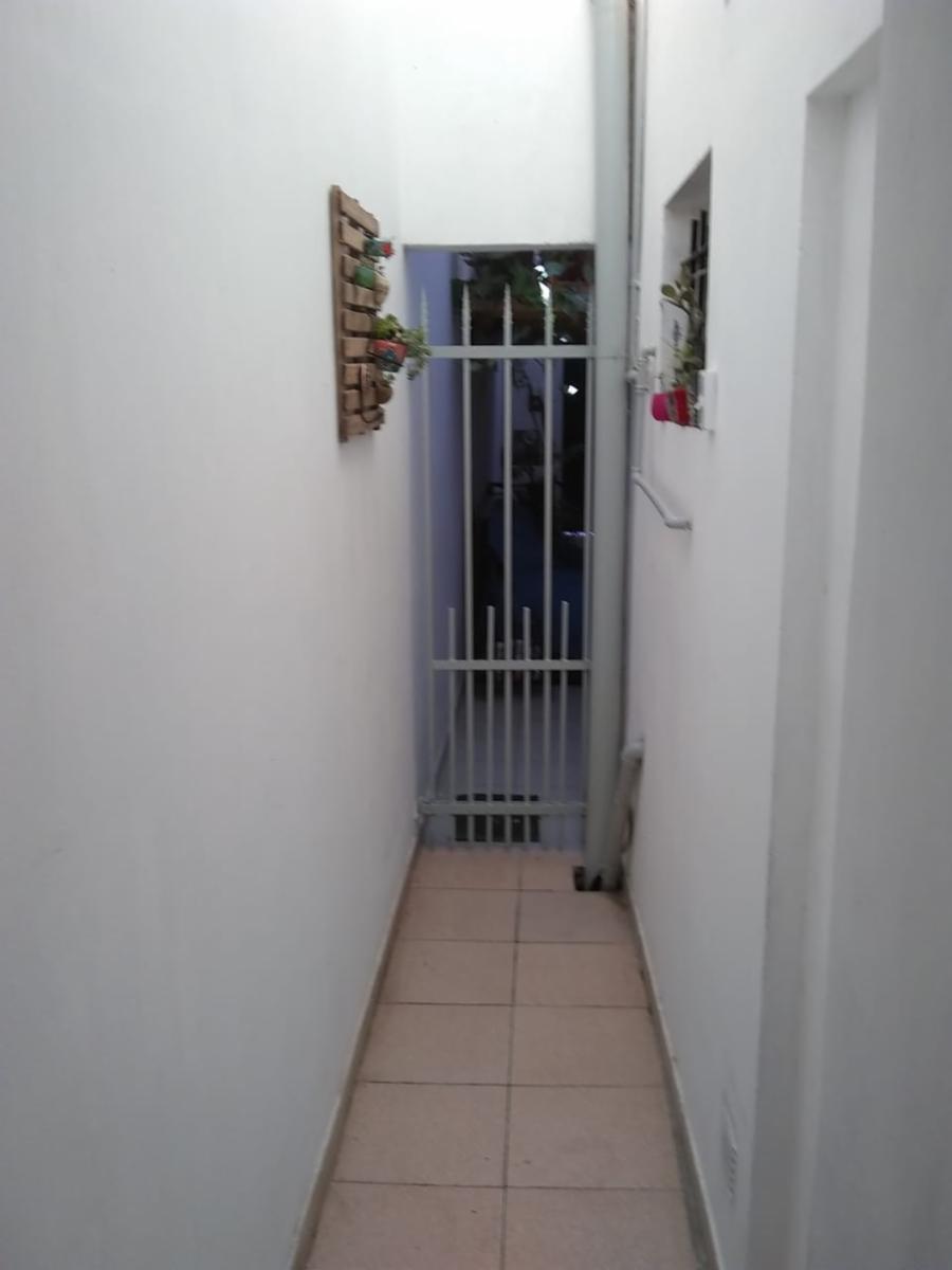 VENTA DOS AMBIENTES AMPLIO CON ENTRE PISO UN AMBIENTE MAS. ZONA WILDE (valor publicado a modo figurativo NO INFORMATIVO CONSULTE) — foto 3